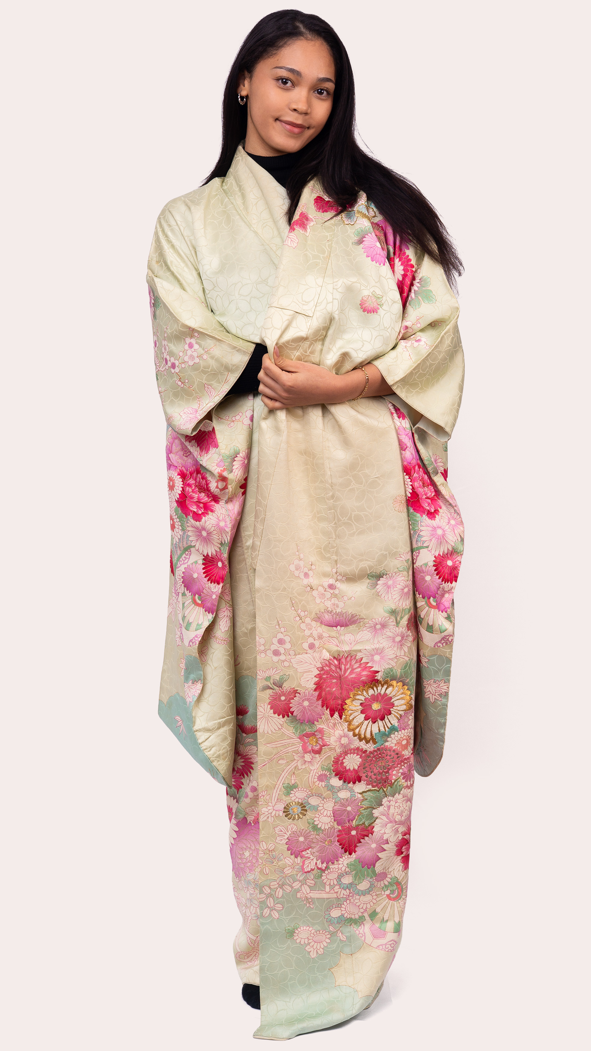 Furisode – Light green with pink floral design