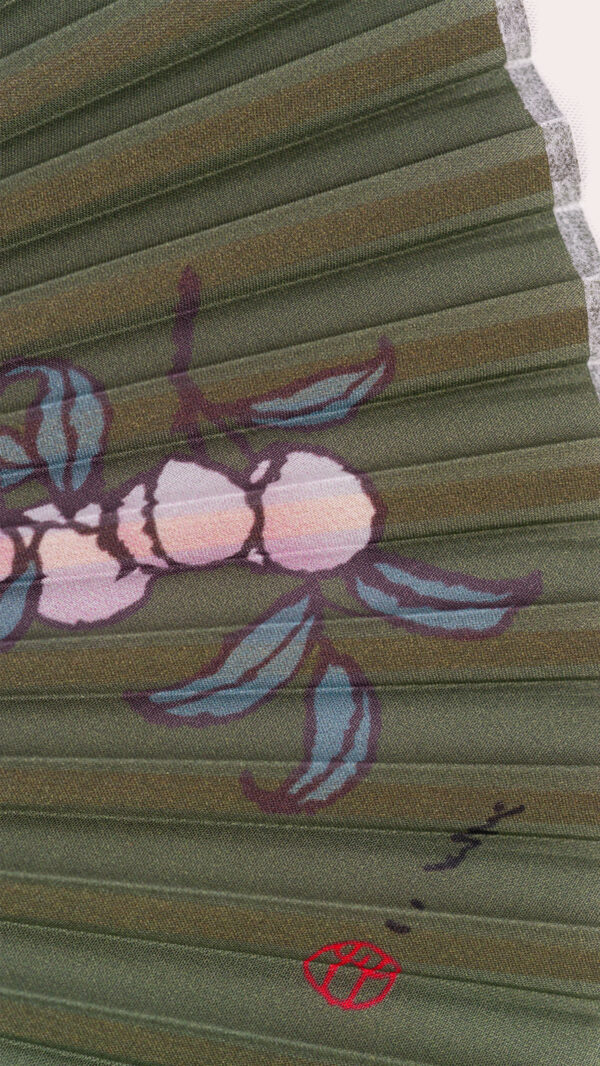 Takehisa Yumeji Collection: Handcrafted Japanese Silk Fans with Tassel - Detail