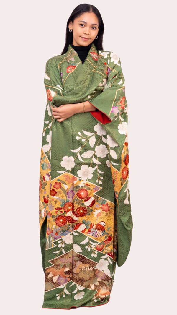 Green Furisode — Elegant Floral & Gold Fan Motifs