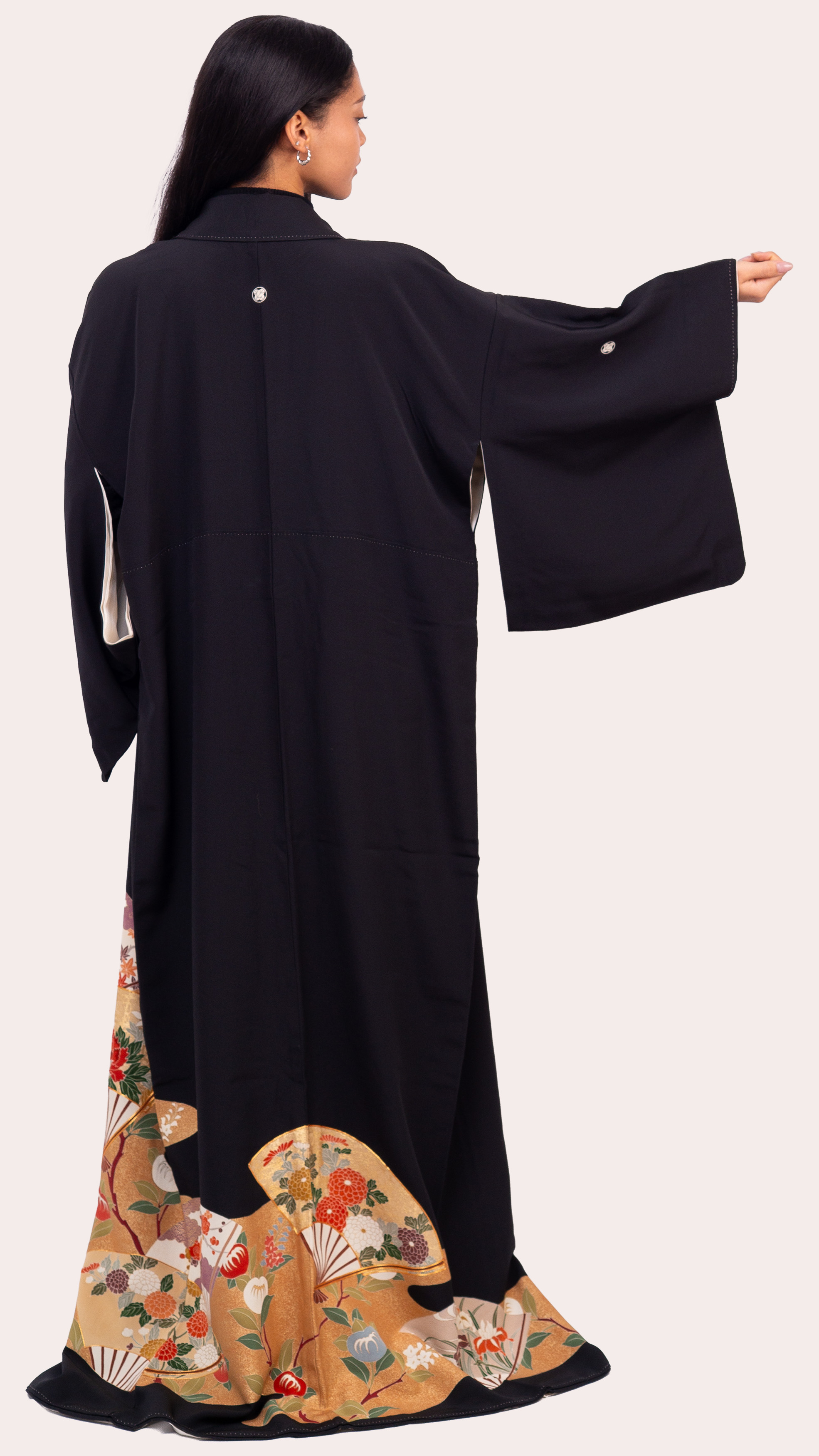 Kuro-Tomesode (Black Tomesode) — Gold Fan & Floral Motif