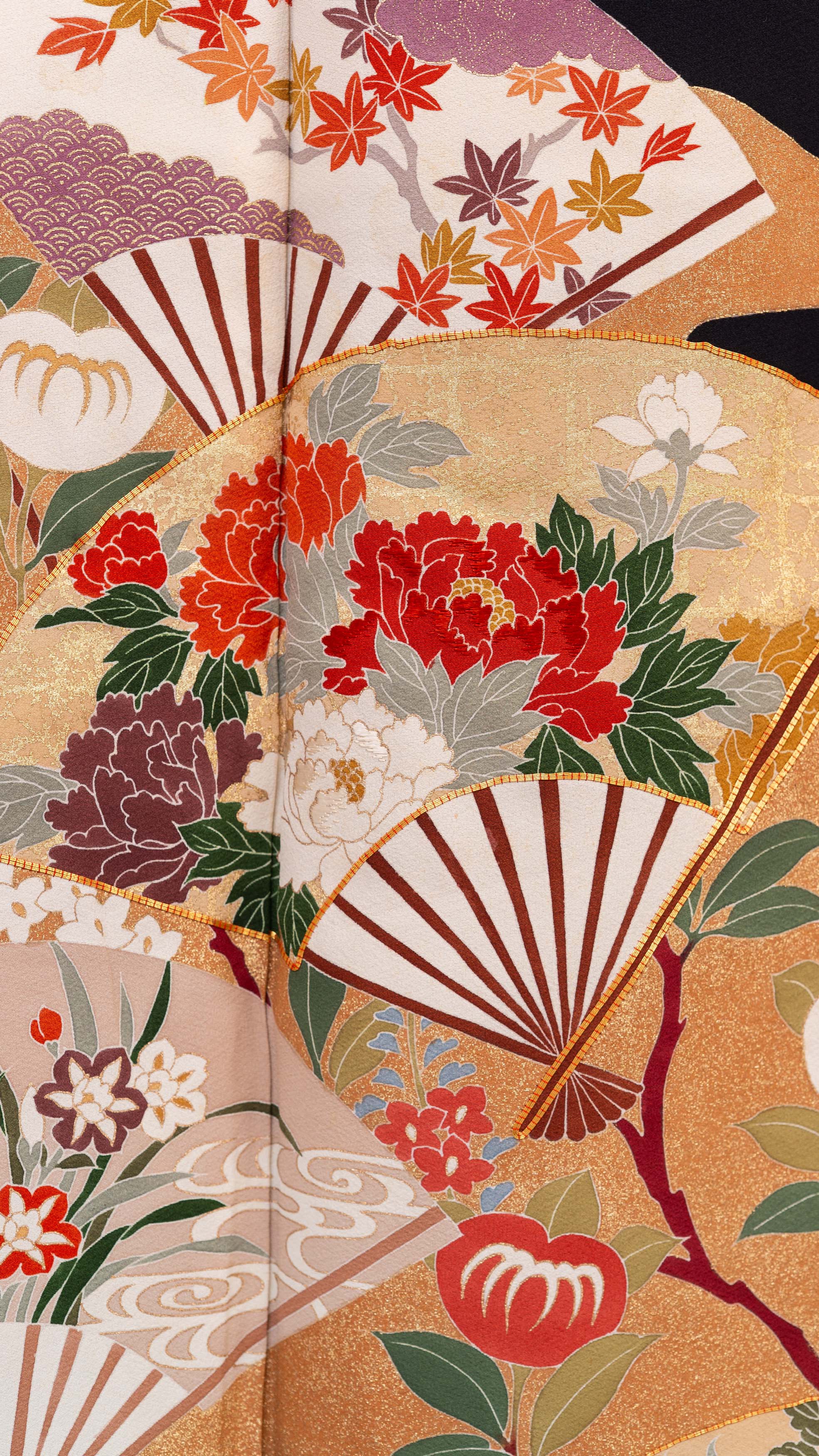 Kuro-Tomesode (Black Tomesode) — Gold Fan & Floral Motif